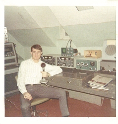 Ham Shack in Admin. Bldg in Bremerhaven in 1968. CTT2 Bob Comer
(DL4GI) with the D-104 mike.